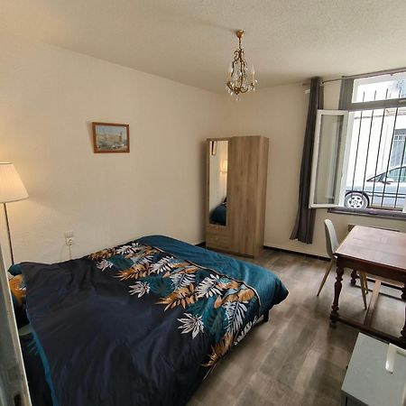 Appartement Chaleureux Dans Le Centre De بزييه المظهر الخارجي الصورة